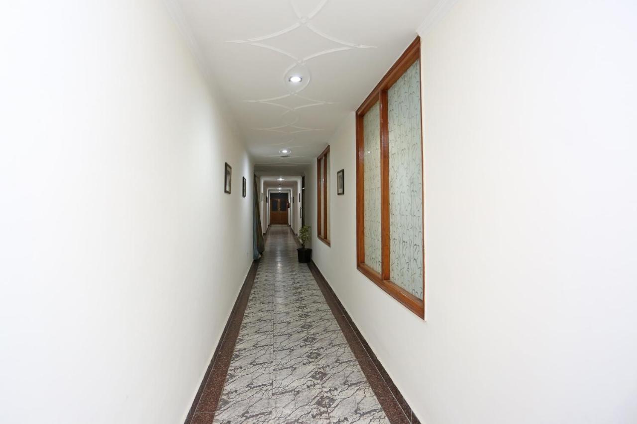 Oyo 14100 Hotel D Meridien Gurgaon Exterior photo