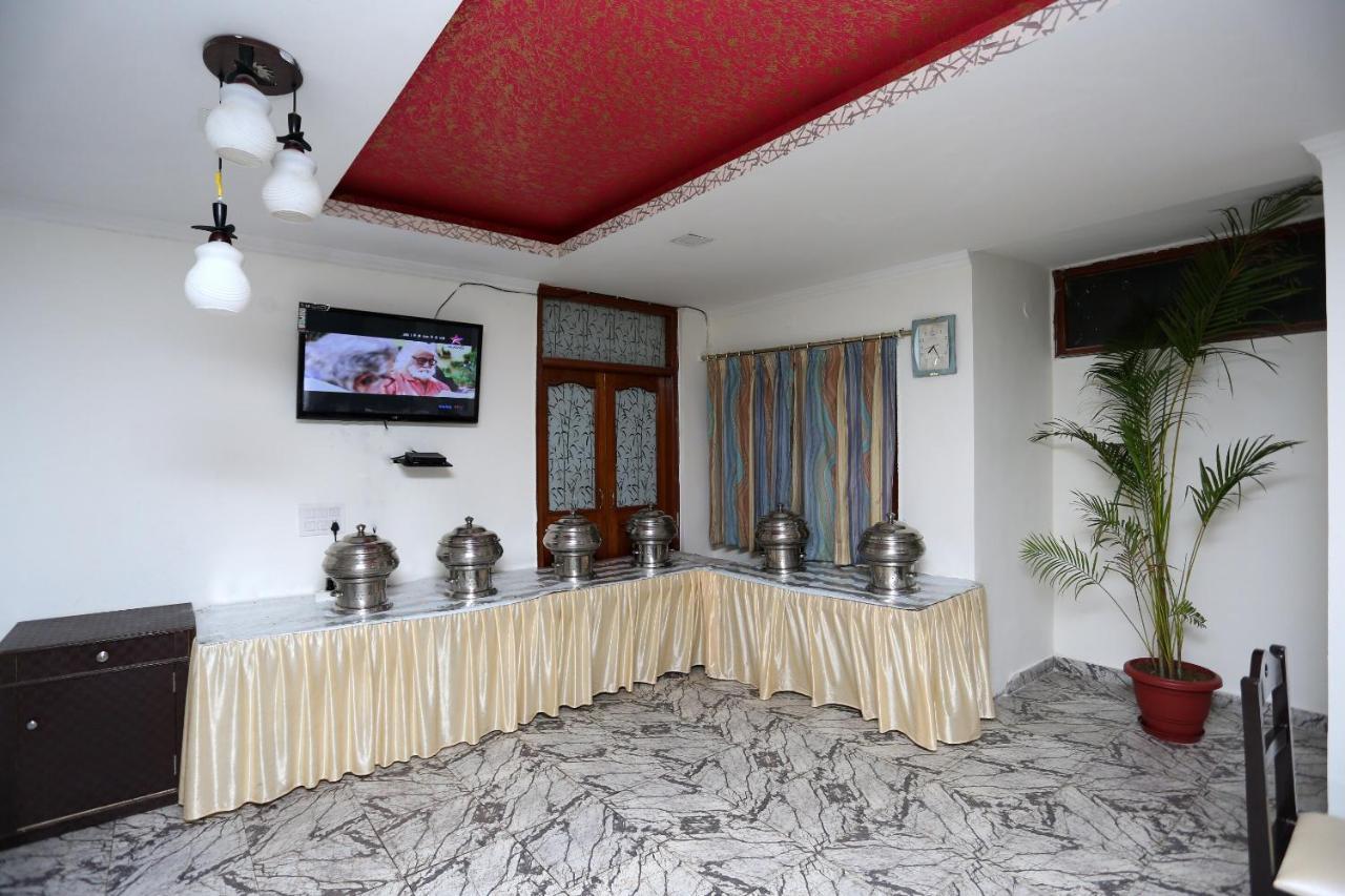 Oyo 14100 Hotel D Meridien Gurgaon Exterior photo